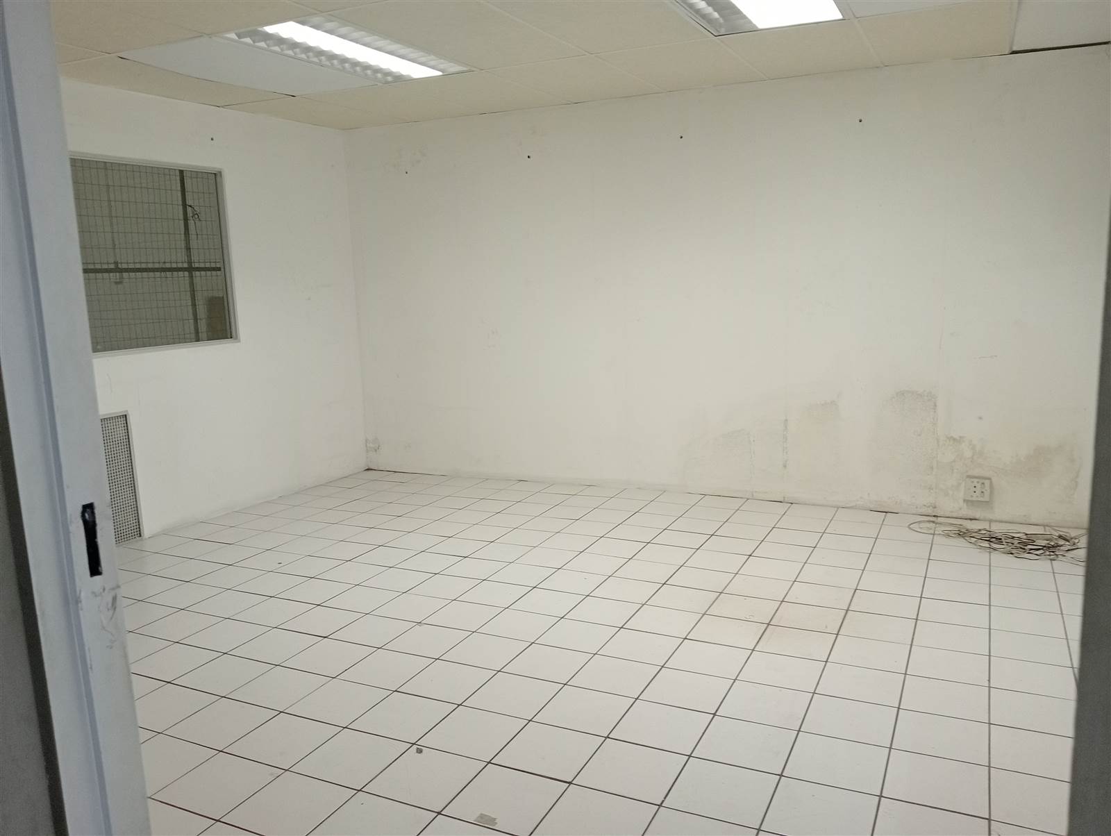 370  m² Industrial space in Mobeni photo number 5