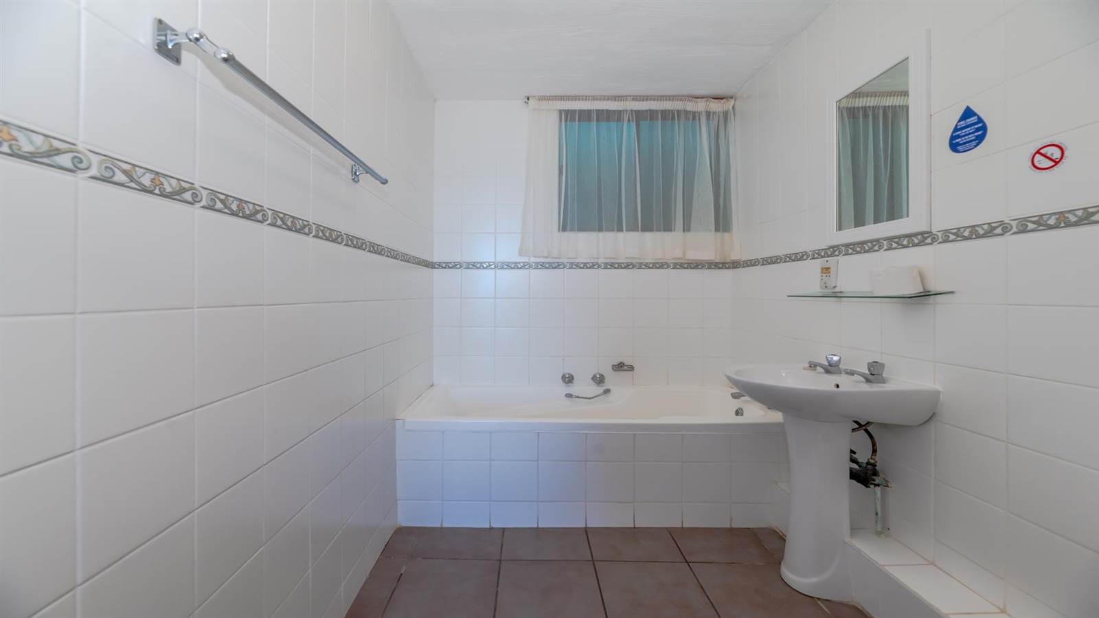 3 Bed Flat in Umhlanga Rocks photo number 23
