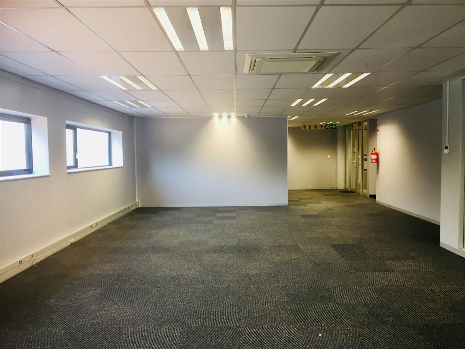 360  m² Commercial space in Parktown photo number 25
