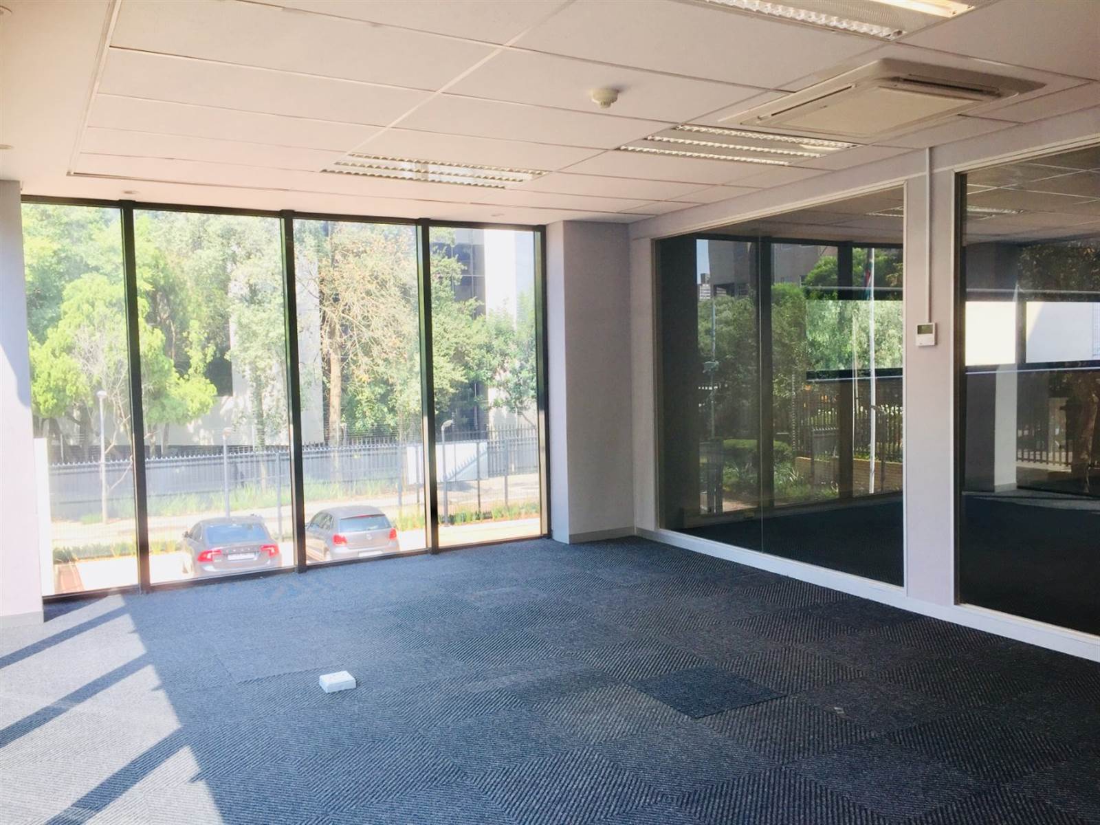 360  m² Commercial space in Parktown photo number 24