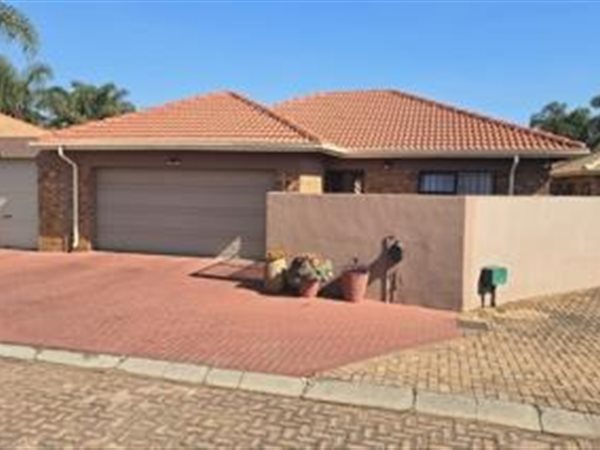3 Bedroom House 3 Bedroom House