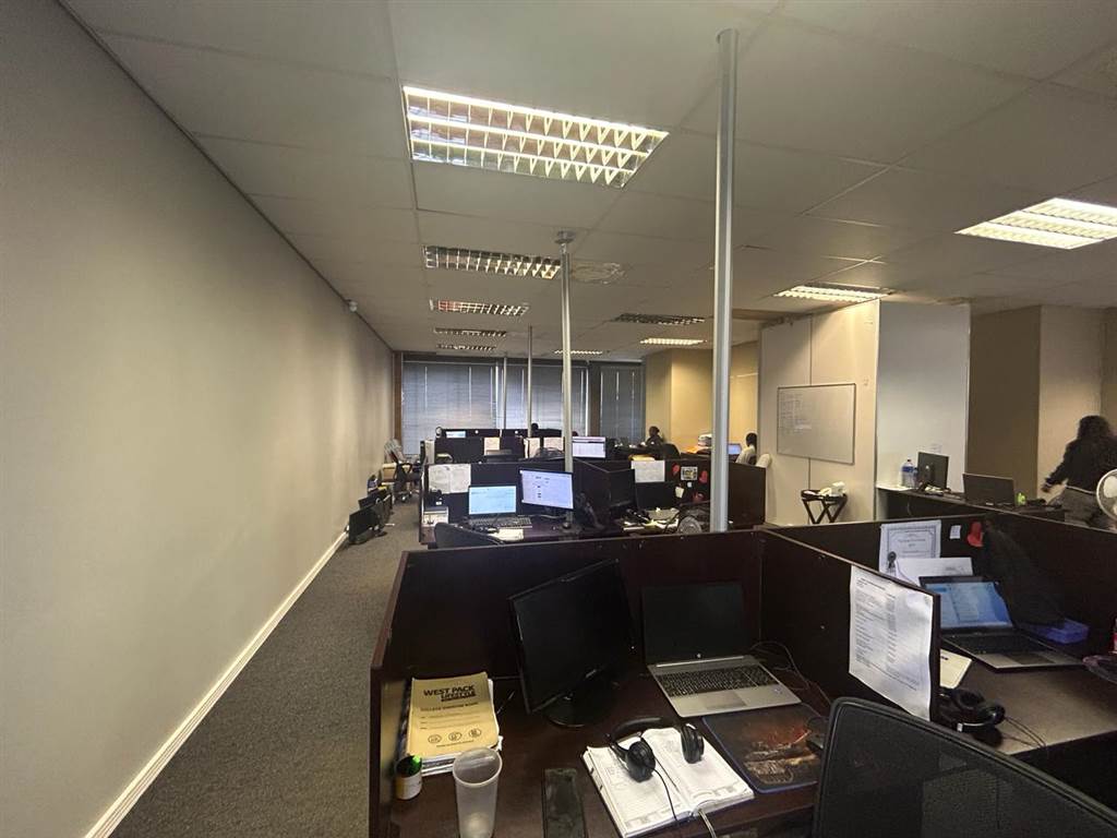 130  m² Commercial space in Umhlanga Ridge photo number 10