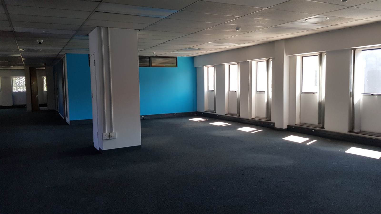 1456  m² Office Space in Bedford Gardens photo number 7