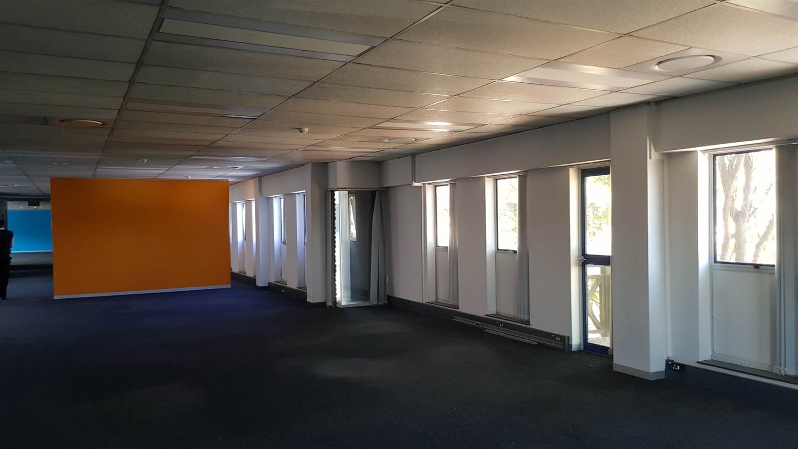 1456  m² Office Space in Bedford Gardens photo number 2
