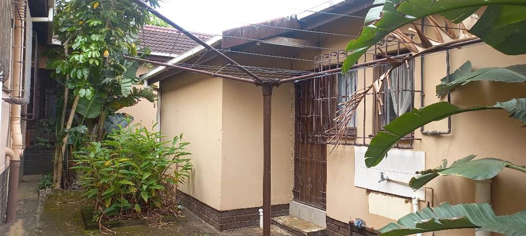 3 Bed House in Manaba photo number 5