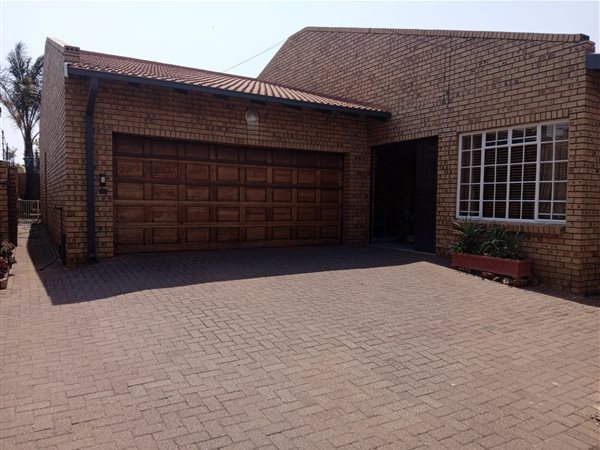 3 Bedroom House 3 Bedroom House