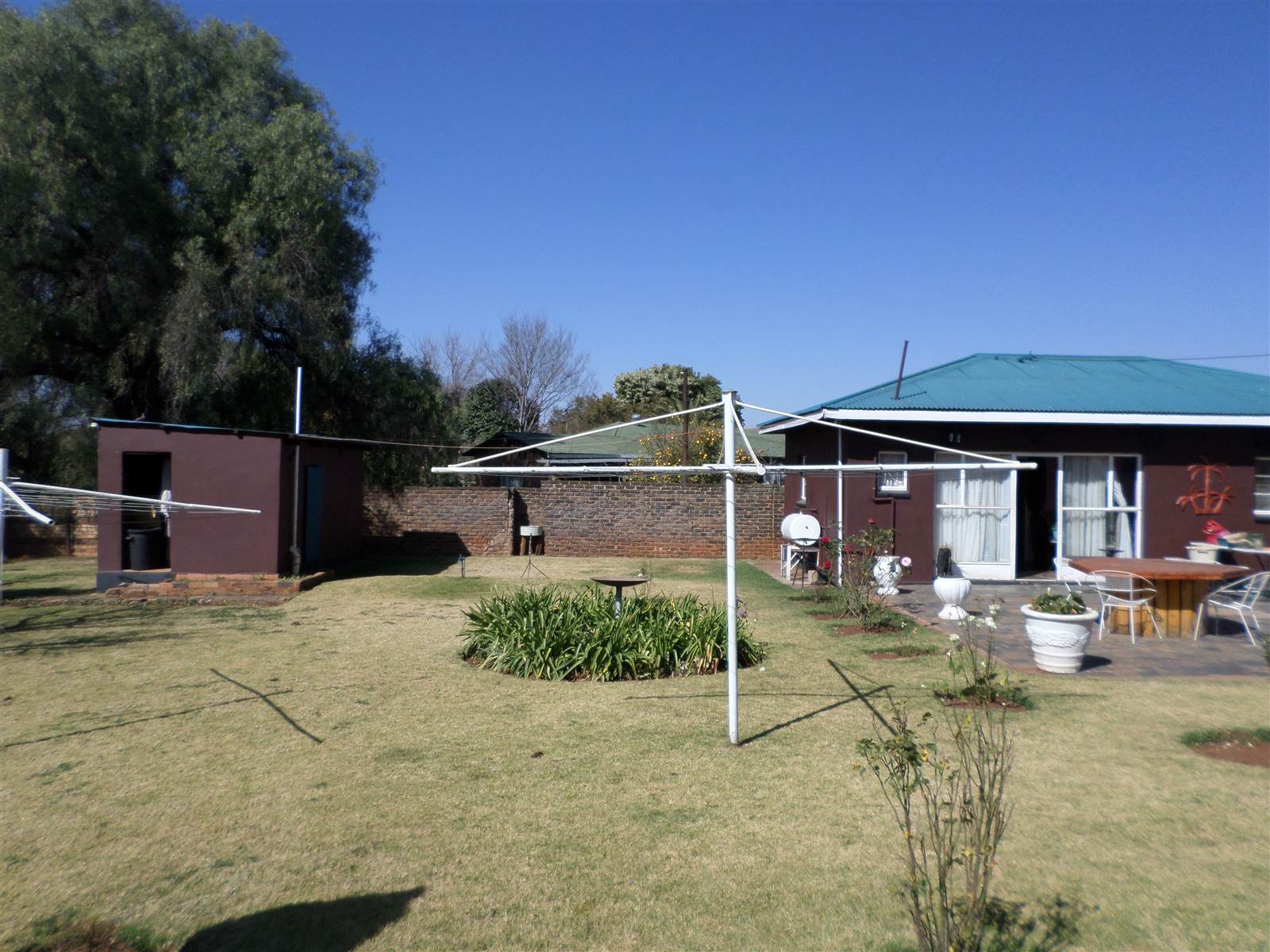 3 Bed House in Ventersdorp photo number 2