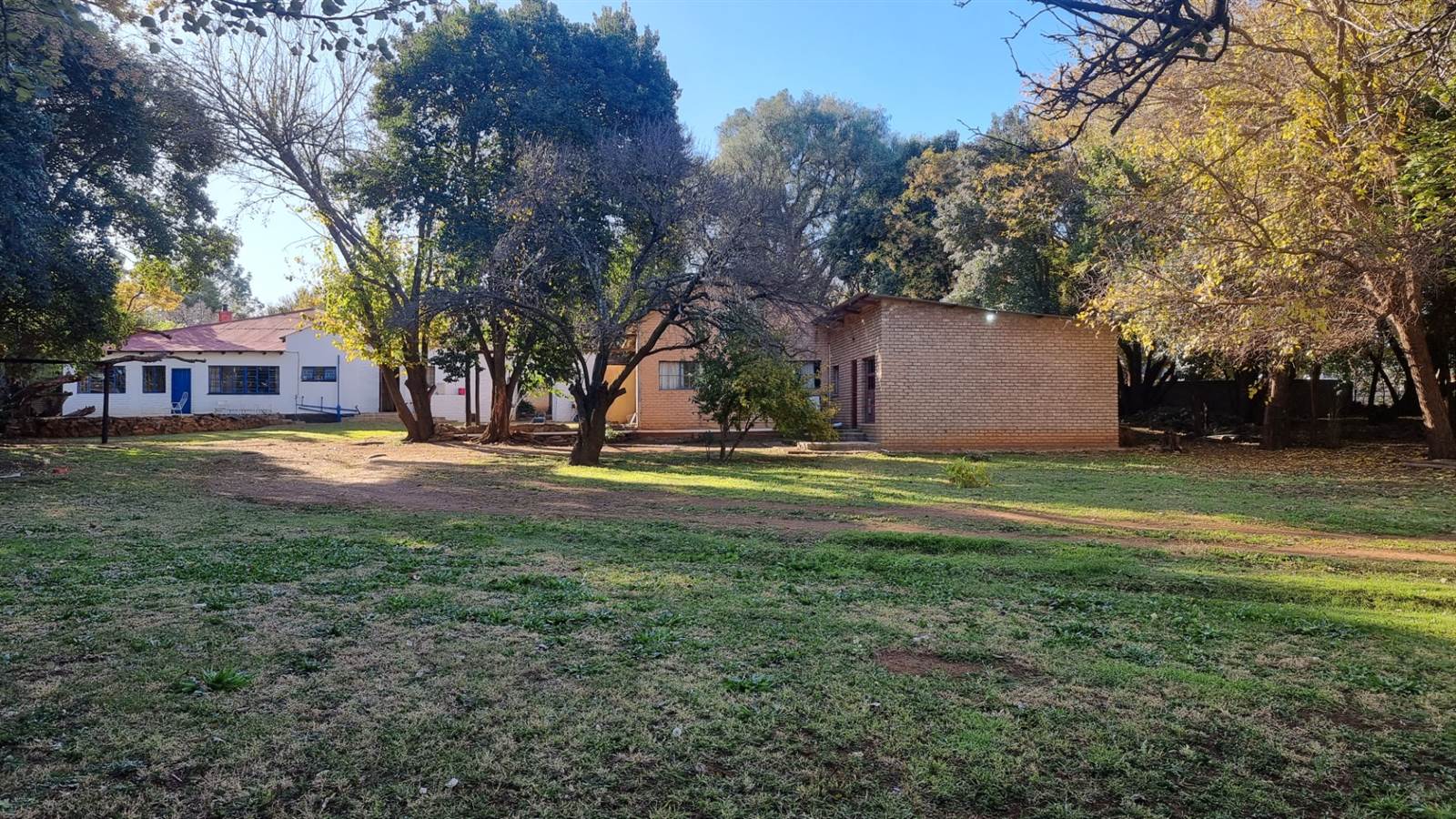 8 Bed House in Ventersdorp photo number 3