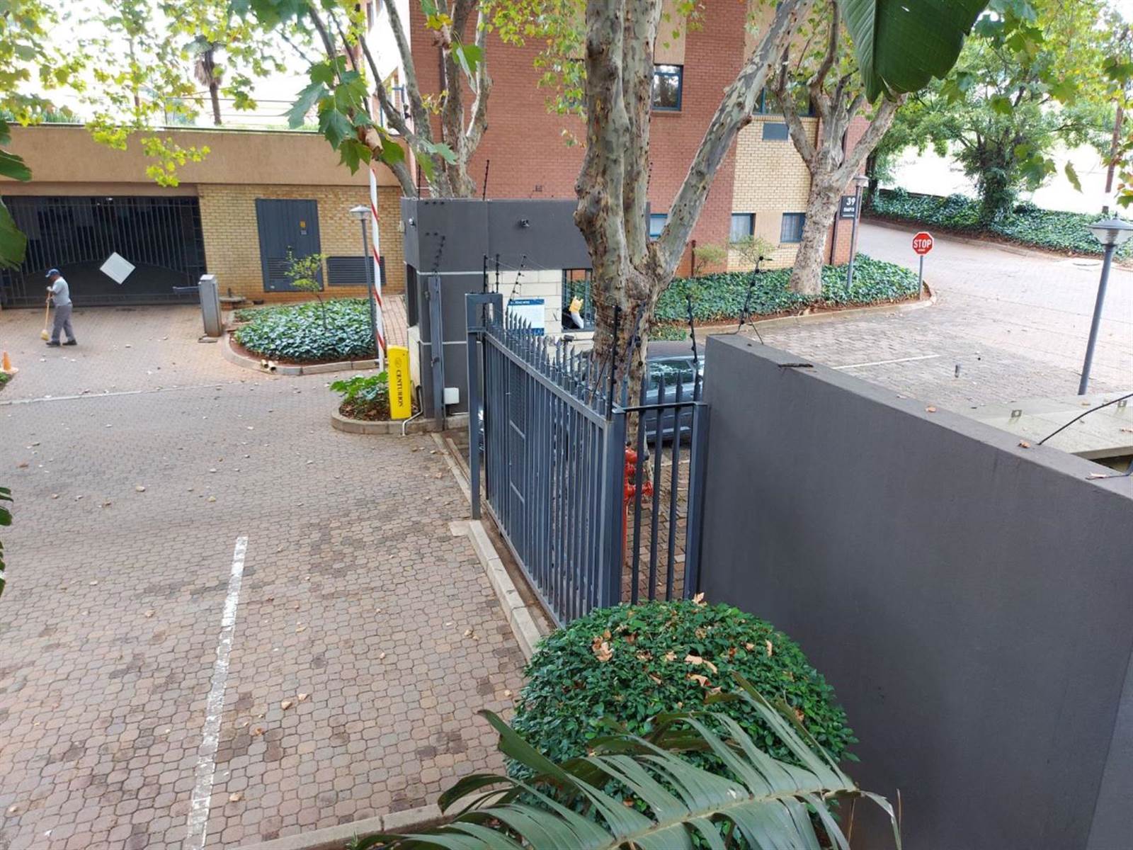 3500  m² Commercial space in Parktown photo number 6