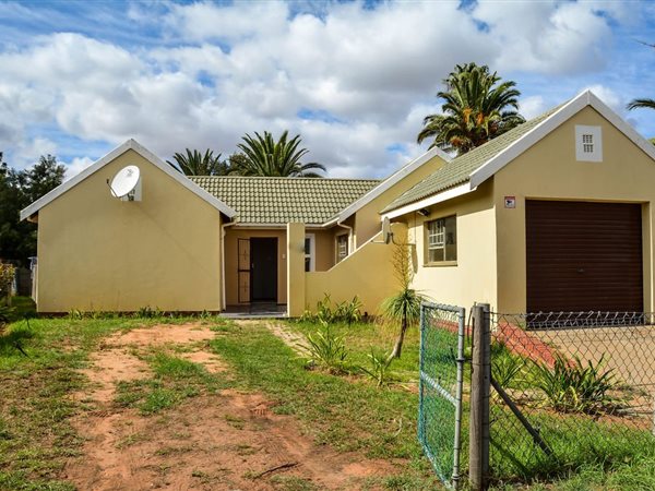 3 Bedroom House 3 Bedroom House