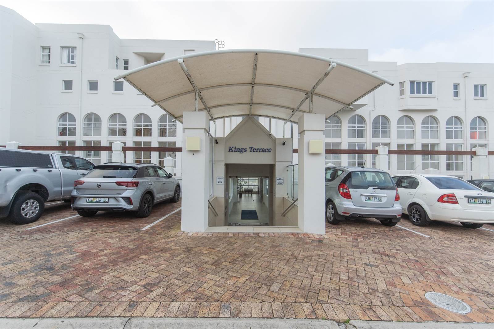 2 Bed Apartment for sale in Summerstrand T4841263 Private Property