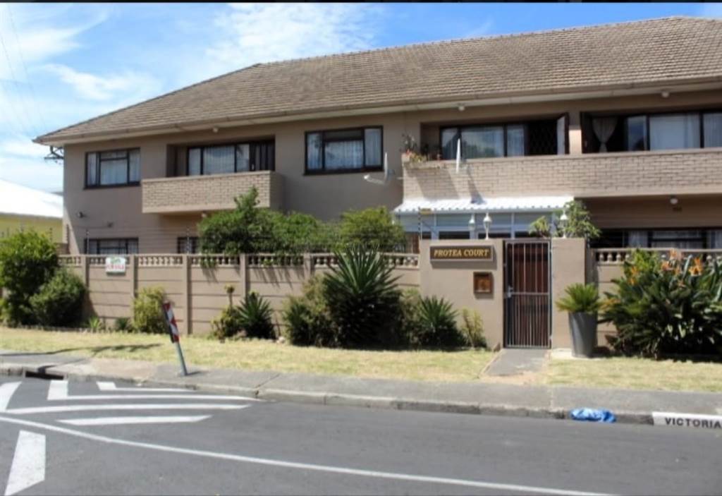 2 Bed Apartment in Parow Central photo number 1