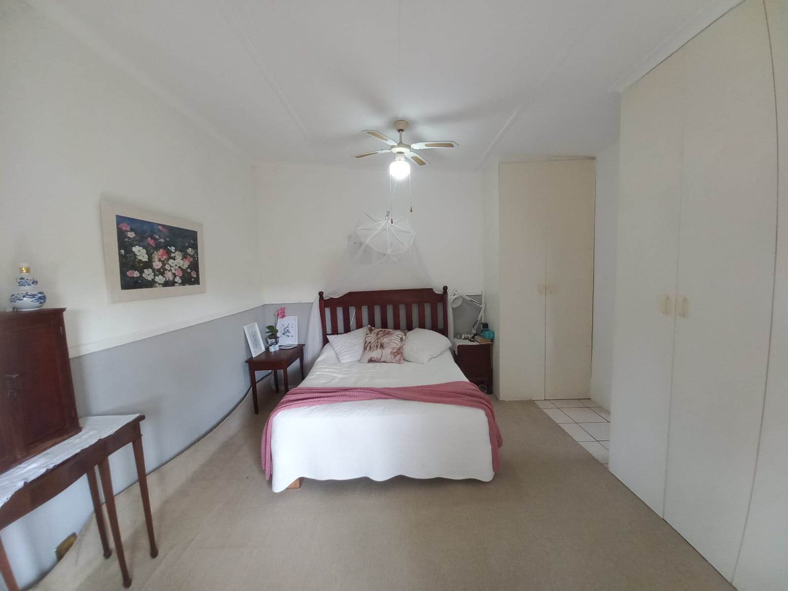 2 Bed Garden Cottage in Shelly Beach photo number 8