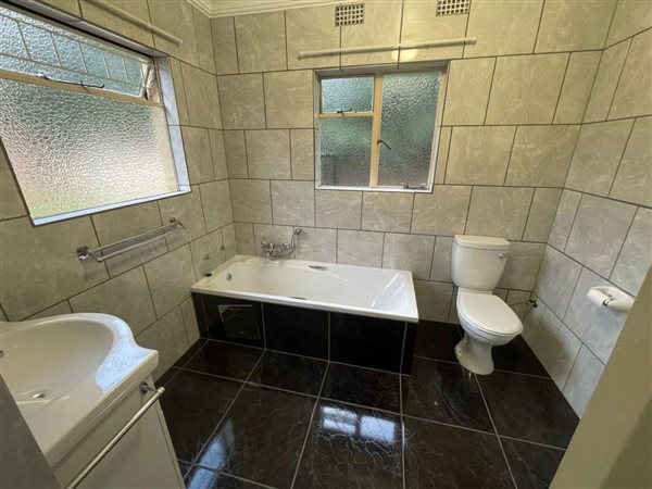 2 Bedroom House 2 Bedroom House