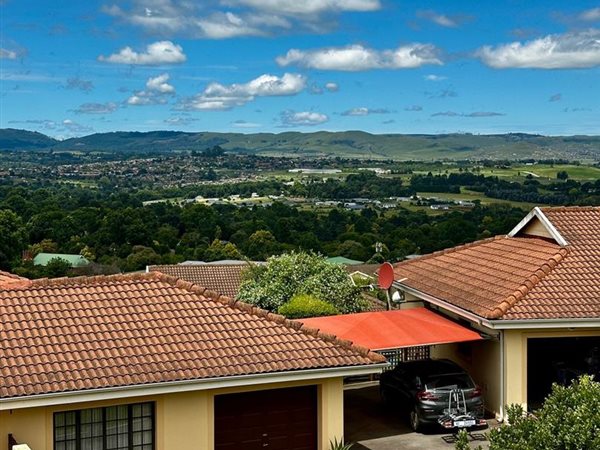 3 Bedroom Townhouse 3 Bedroom Townhouse