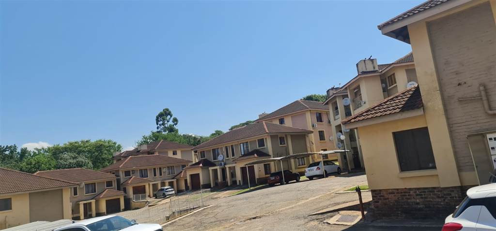 3 Bed Townhouse in Tzaneen photo number 23