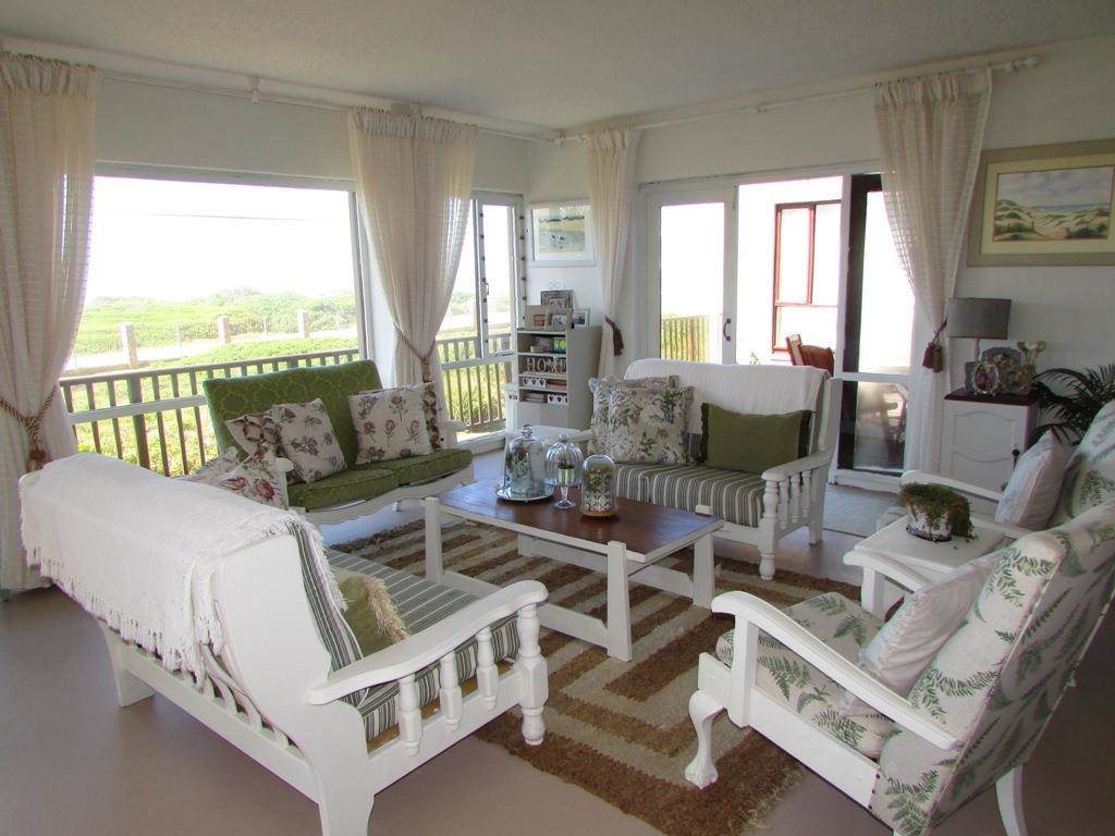 4 Bed House in Port Alfred photo number 4