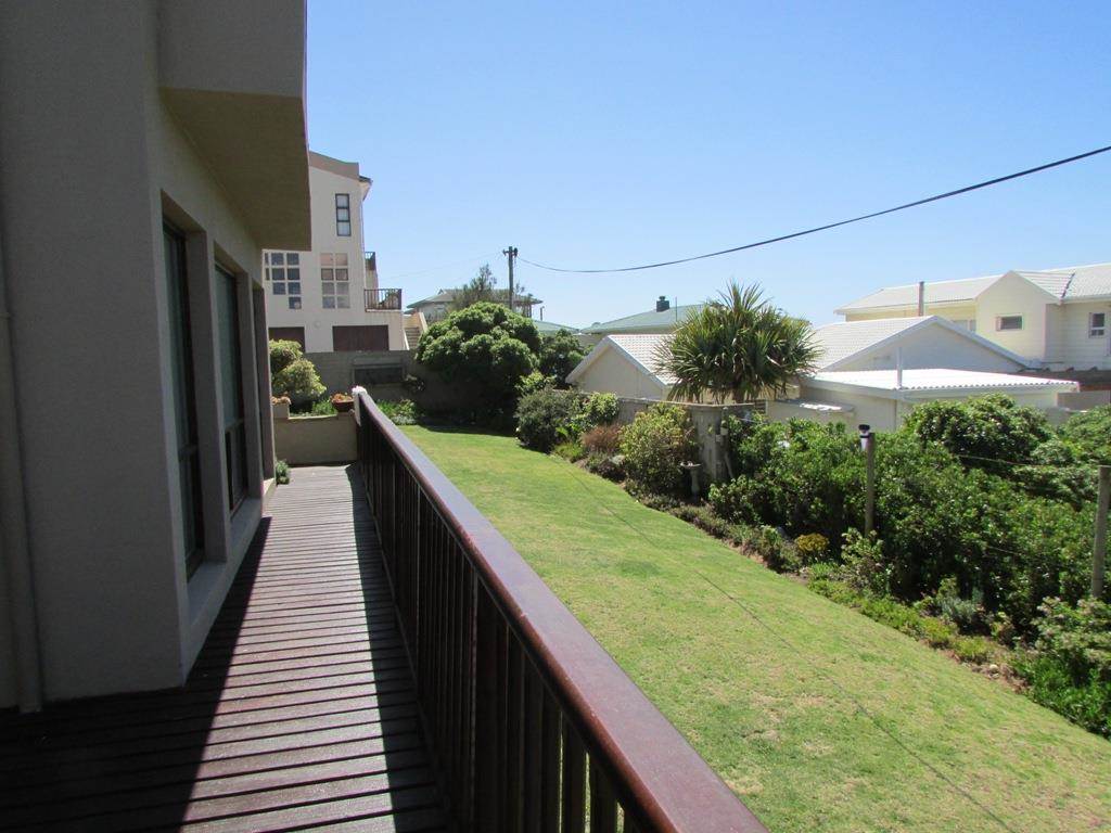 4 Bed House in Port Alfred photo number 28