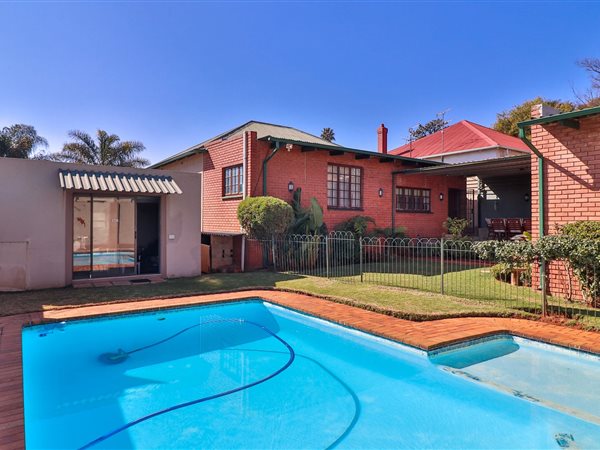 3 Bedroom House 3 Bedroom House