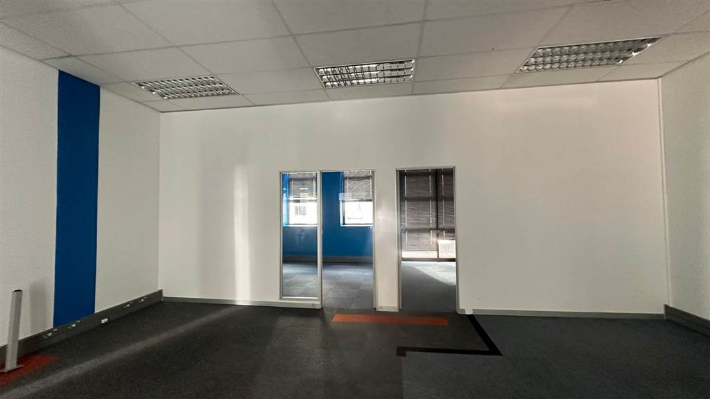 153  m² Commercial space in Highveld photo number 7