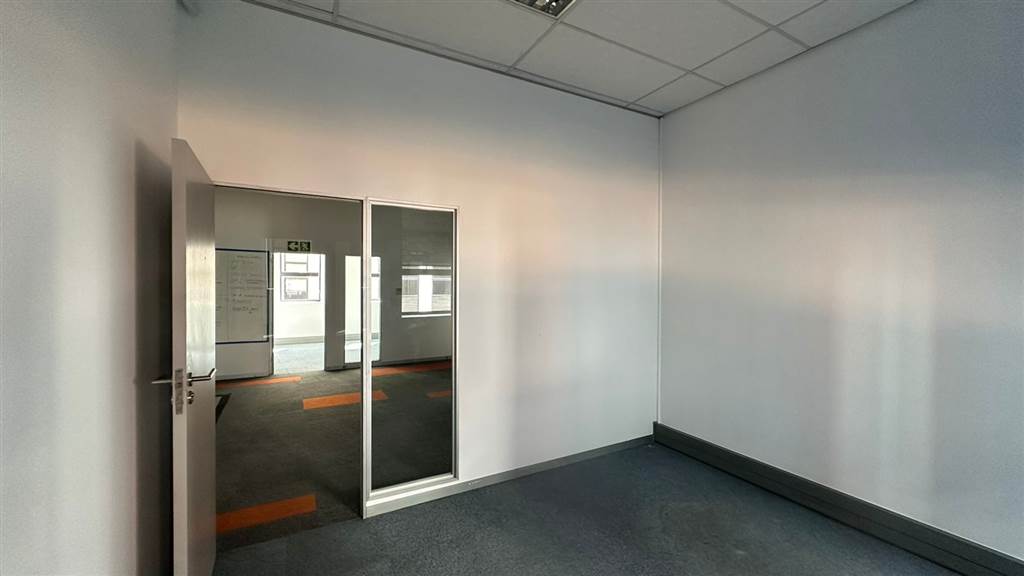 153  m² Commercial space in Highveld photo number 6