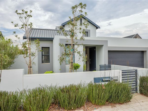 3 Bedroom House 3 Bedroom House