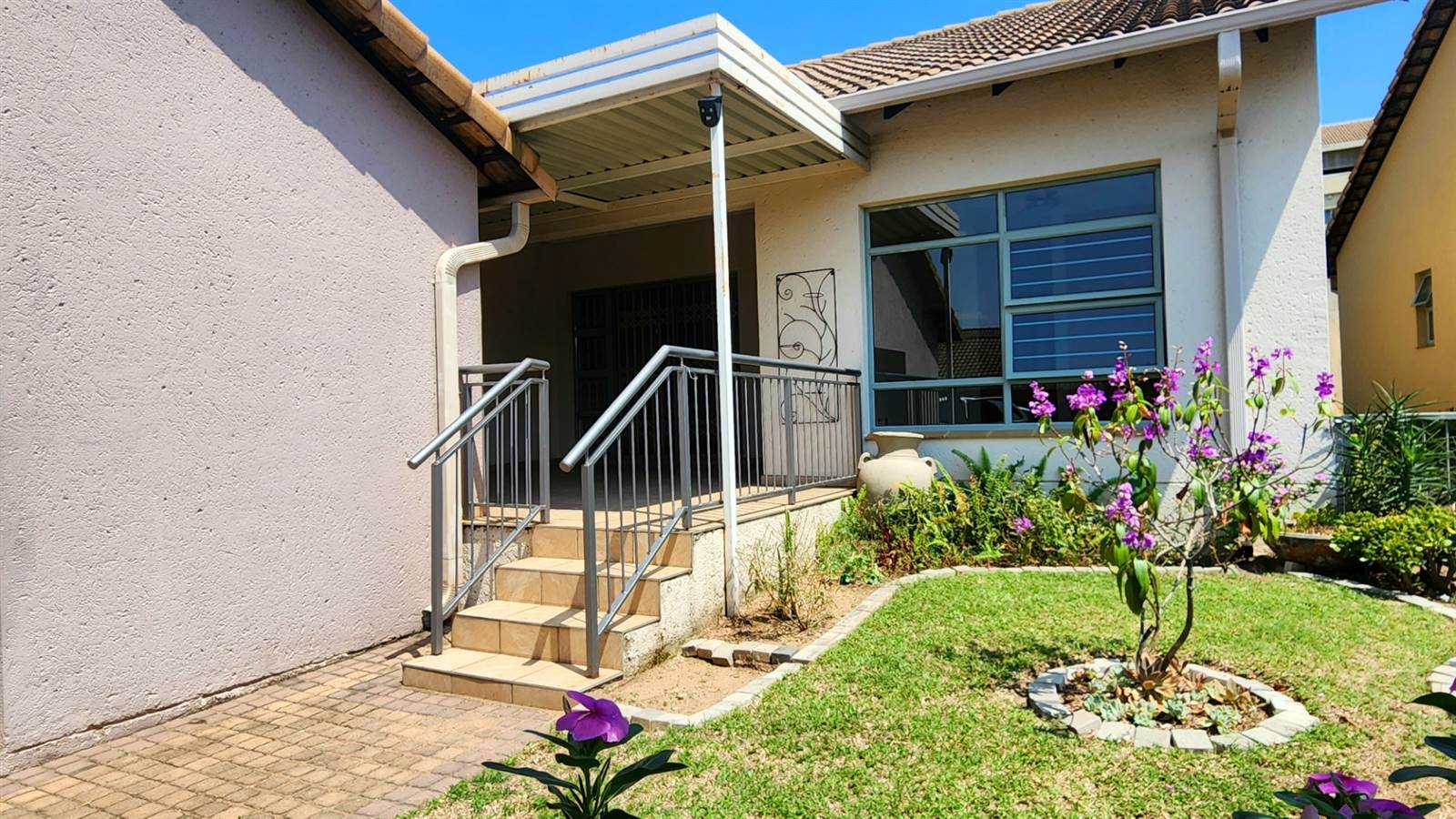 2 Bed House in Nelspruit photo number 2