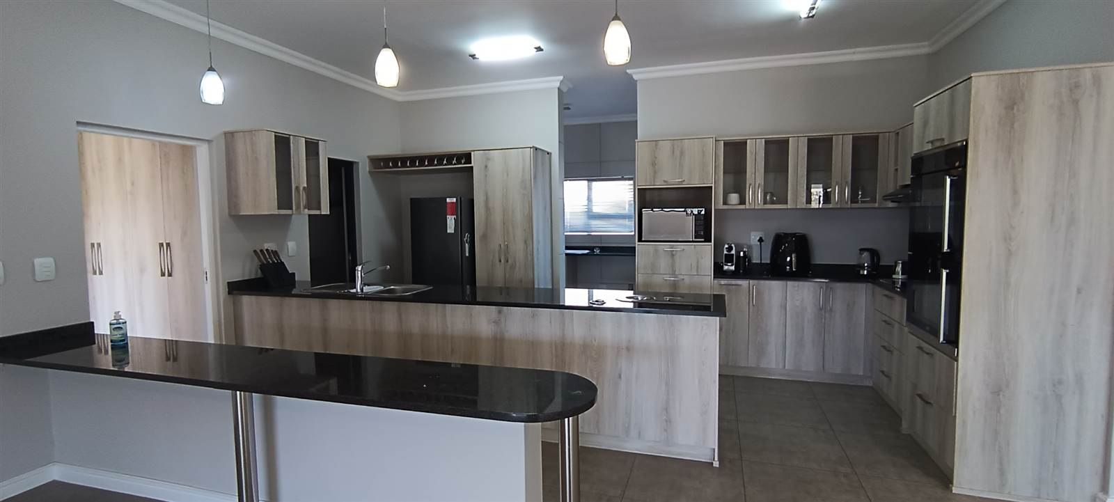 4 Bed House in Myburgh Park photo number 9