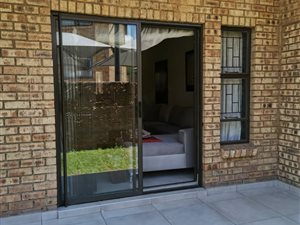 2 Bed Simplex in Corlett Gardens