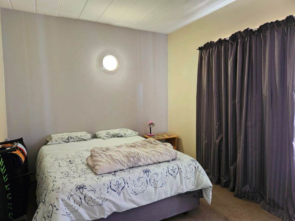 3 Bed Apartment in Zwartkop photo number 10