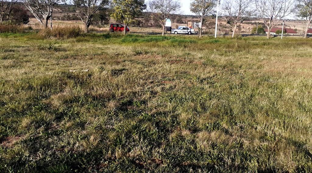 989 m² Land available in Fochville photo number 1