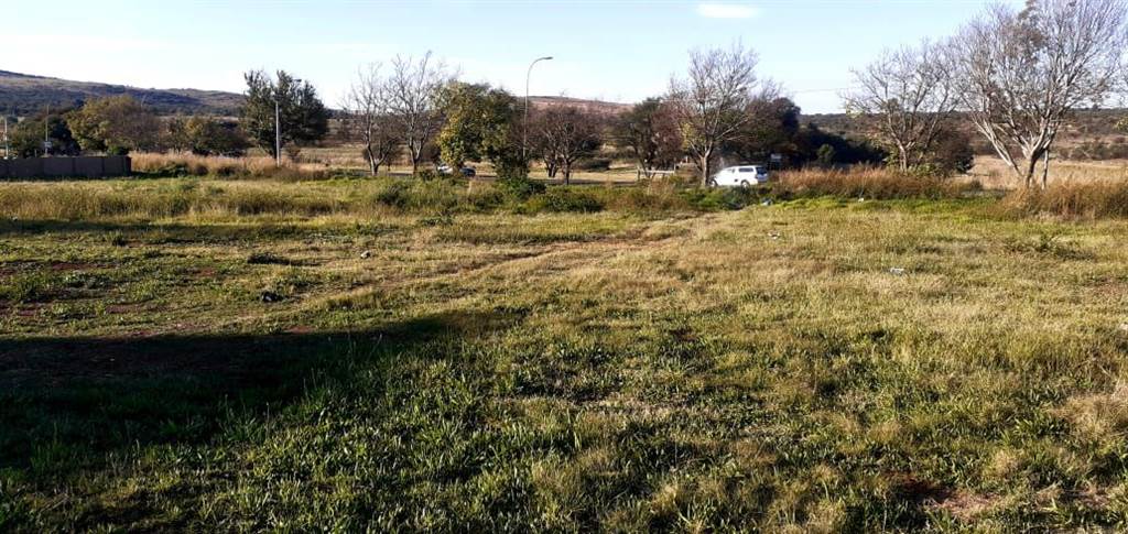 989 m² Land available in Fochville photo number 2