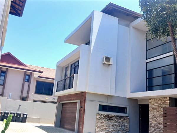 5 Bed Townhouse