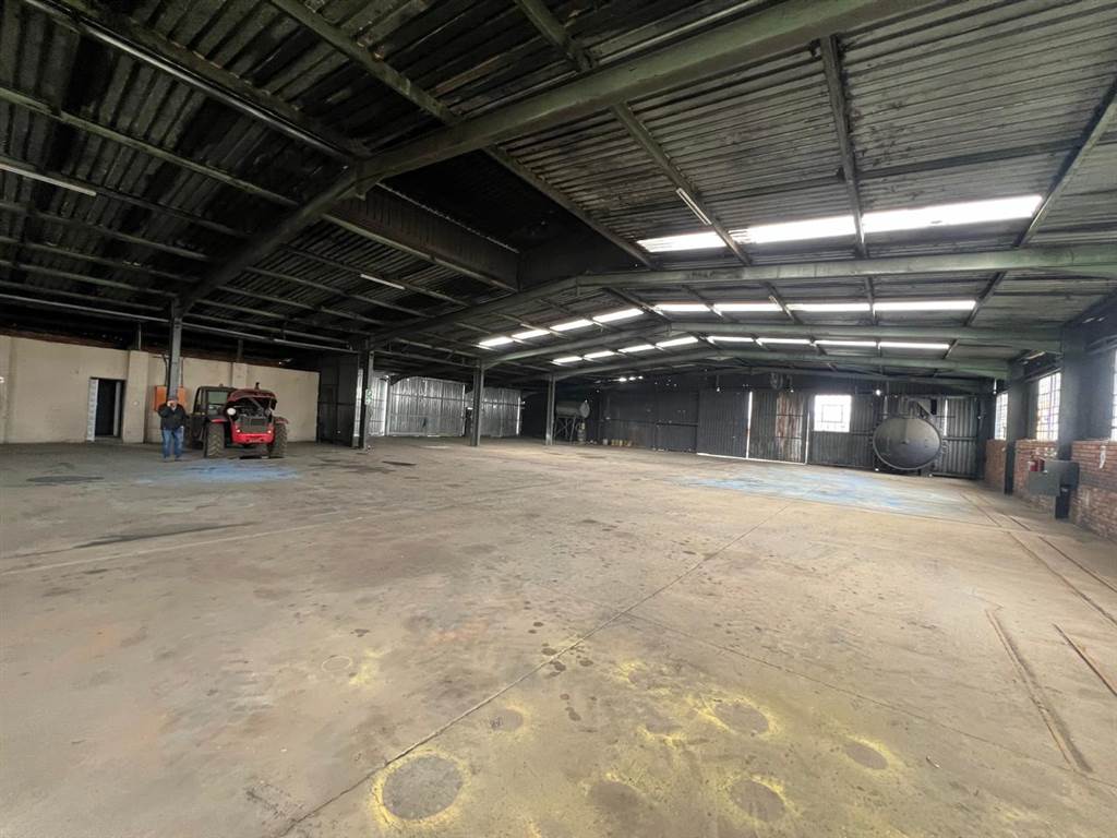 1050  m² Industrial space in Boksburg Central photo number 4