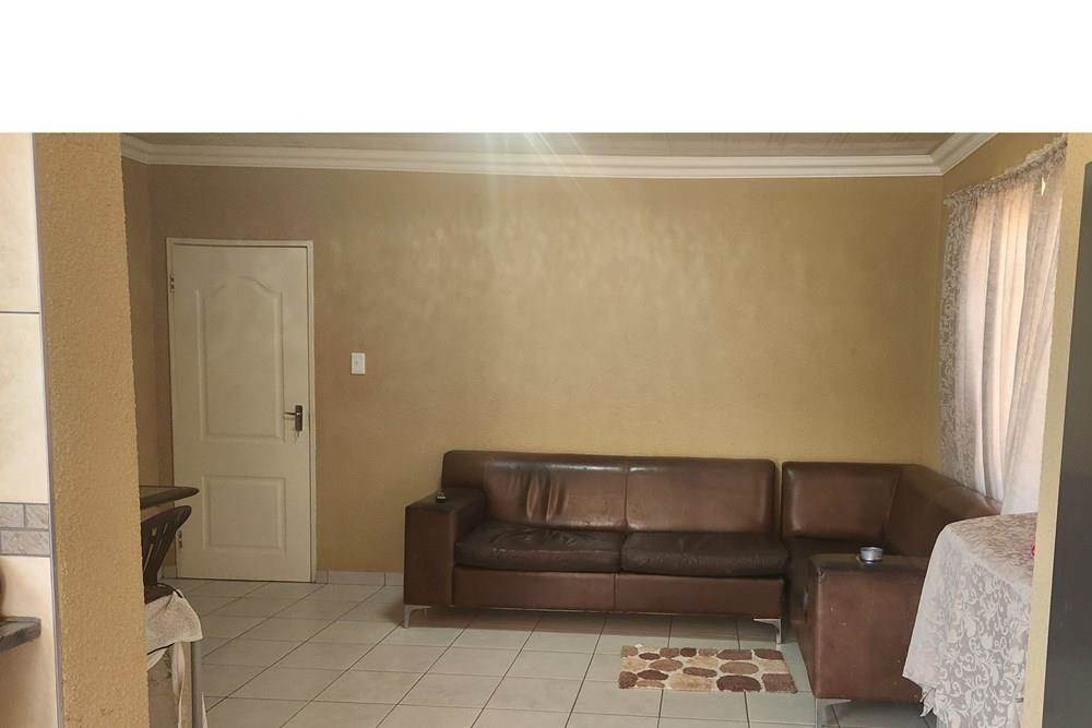4 Bed House in Bosmont photo number 16