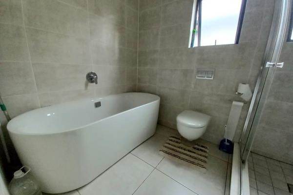 2 Bed Townhouse in Waterfall Estate photo number 17