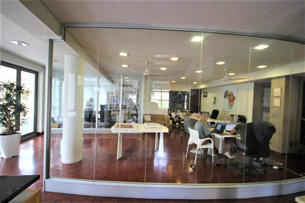 827  m² Office Space in Gardens photo number 13