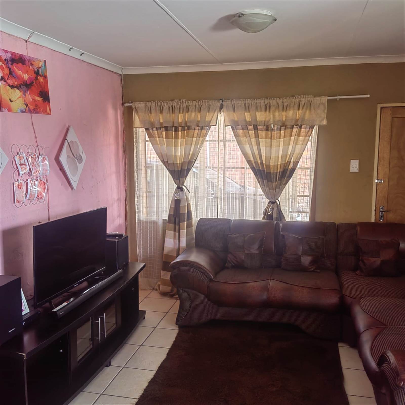 3 Bed House in Embalenhle photo number 1