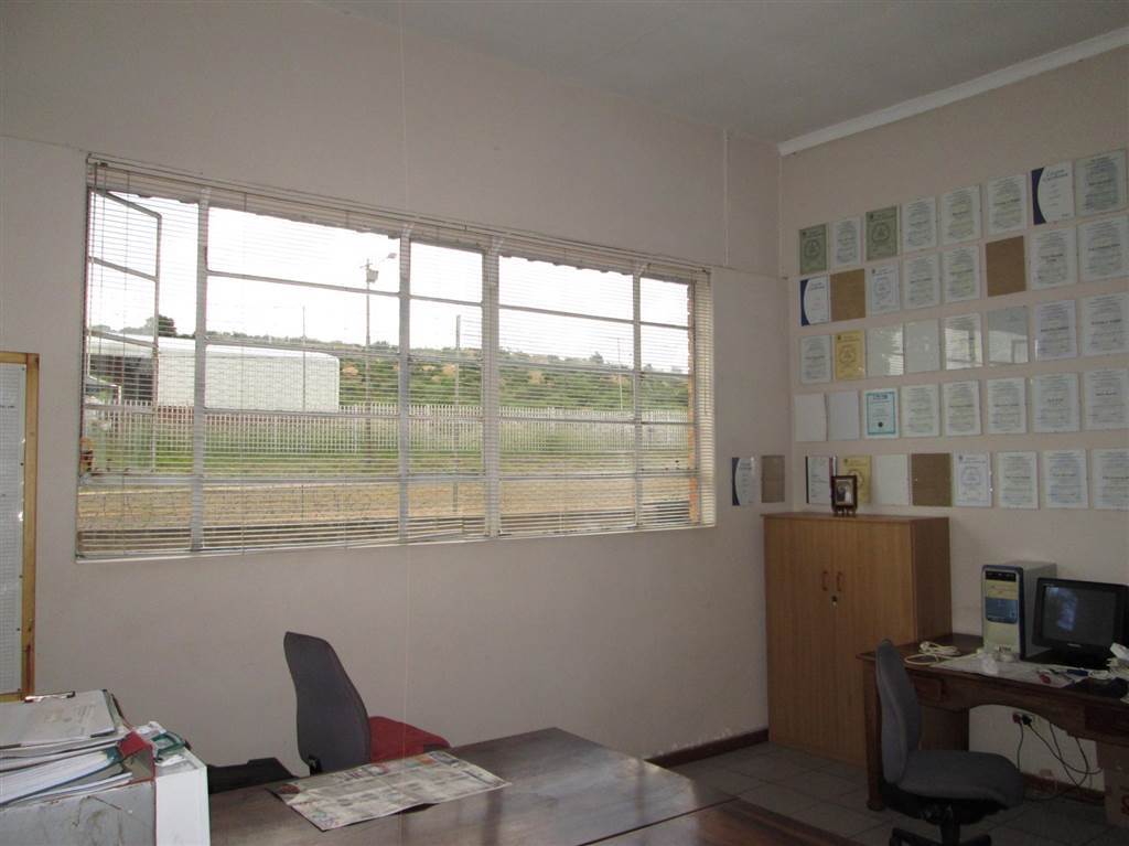 1860  m² Office Space in Senekal photo number 12