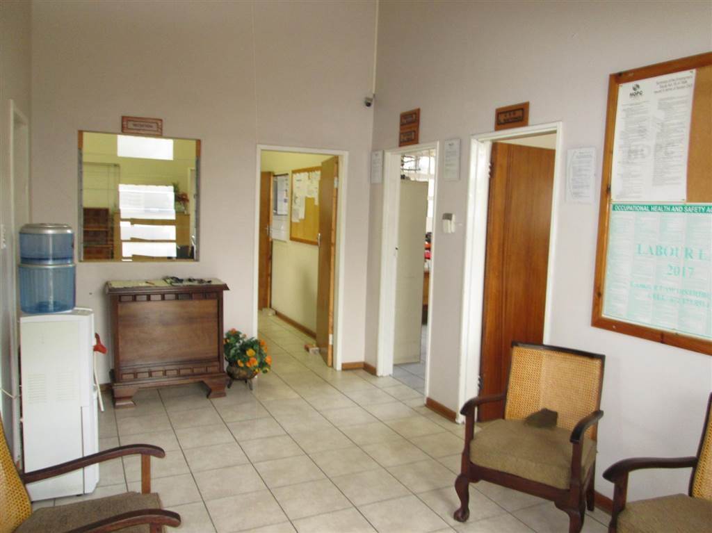 1860  m² Office Space in Senekal photo number 6