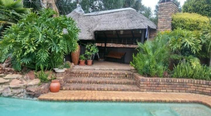 3 Bed House in Glen Marais photo number 24