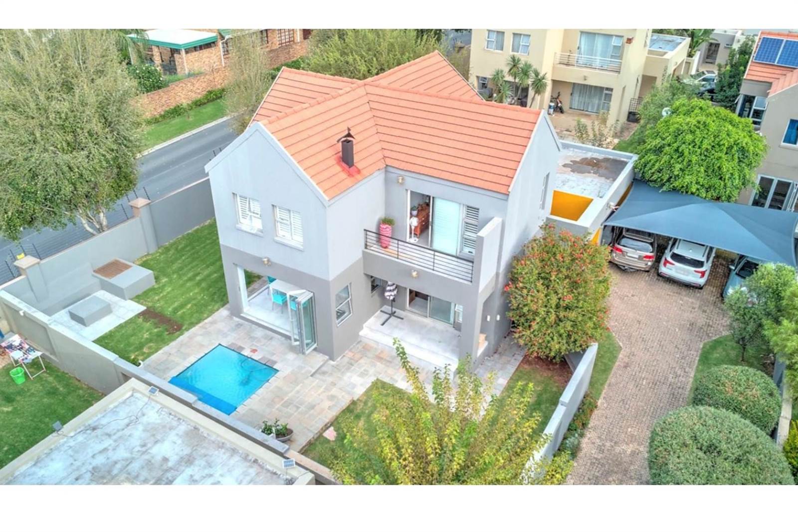 3 Bed Cluster in Randpark Ridge photo number 1
