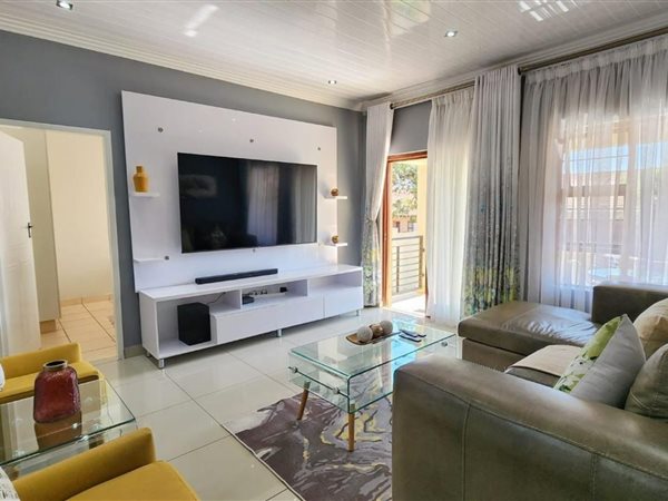 3 Bedroom Townhouse 3 Bedroom Townhouse