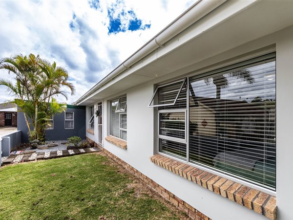 3 Bedroom Townhouse 3 Bedroom Townhouse