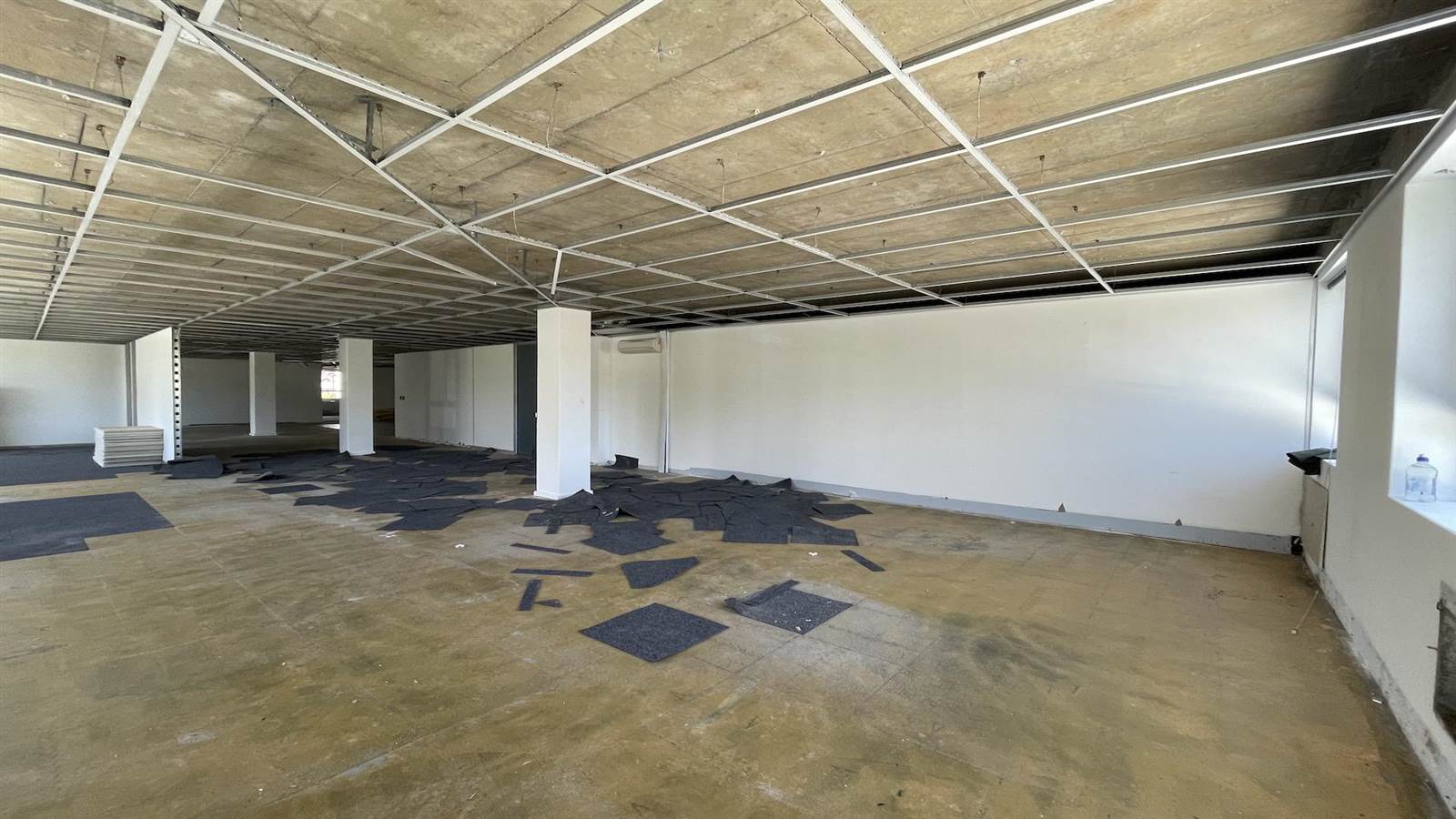 105  m² Commercial space in Tyger Valley photo number 14