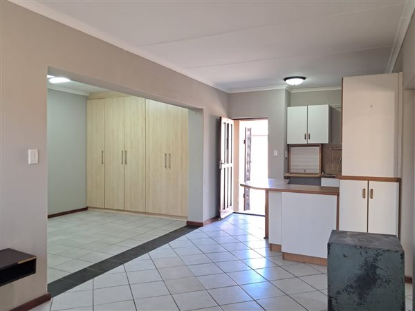 2 Bedroom Townhouse 2 Bedroom Townhouse