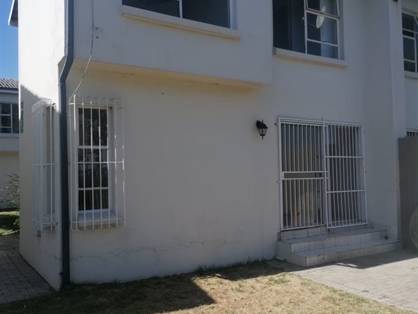 2 Bedroom Duplex 2 Bedroom Duplex