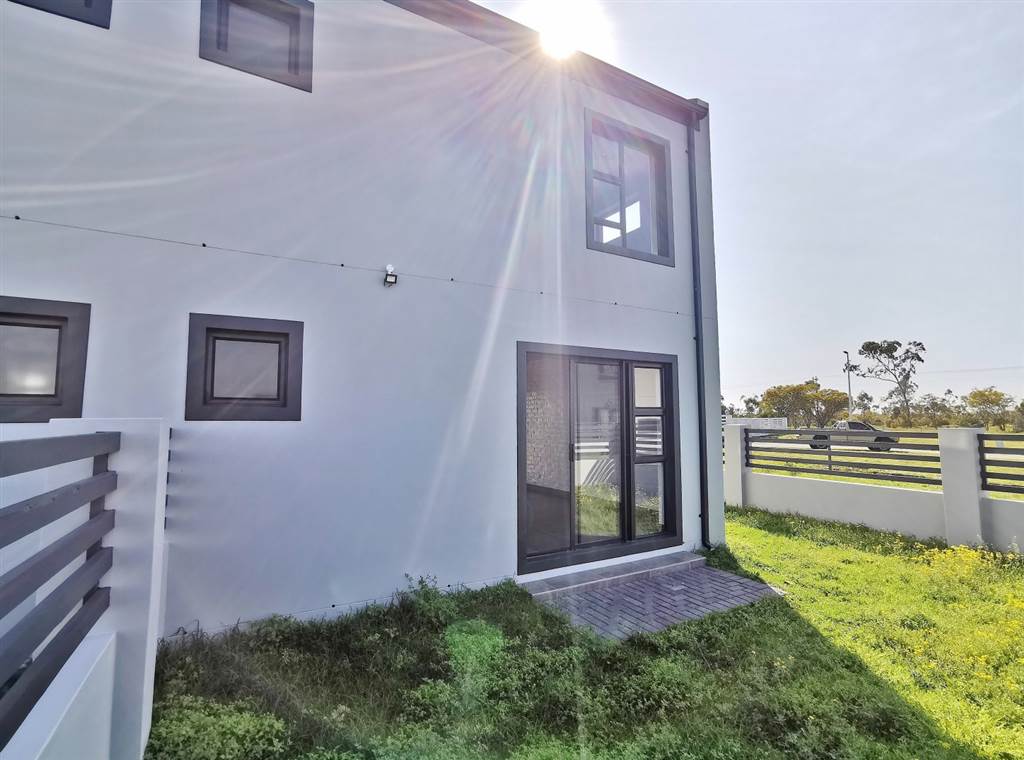 2 Bed House in Parsons Vlei photo number 19
