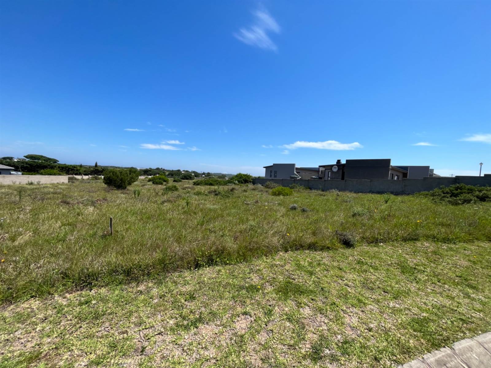 934 m² Land available in Riversbend photo number 2