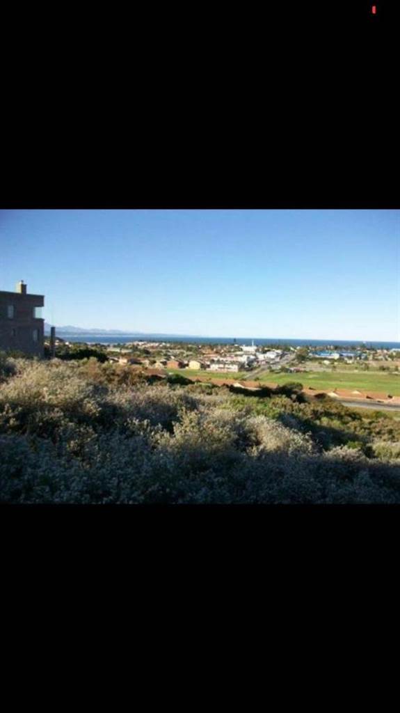 1609 m² Land available in Hartenbos Heuwels photo number 6
